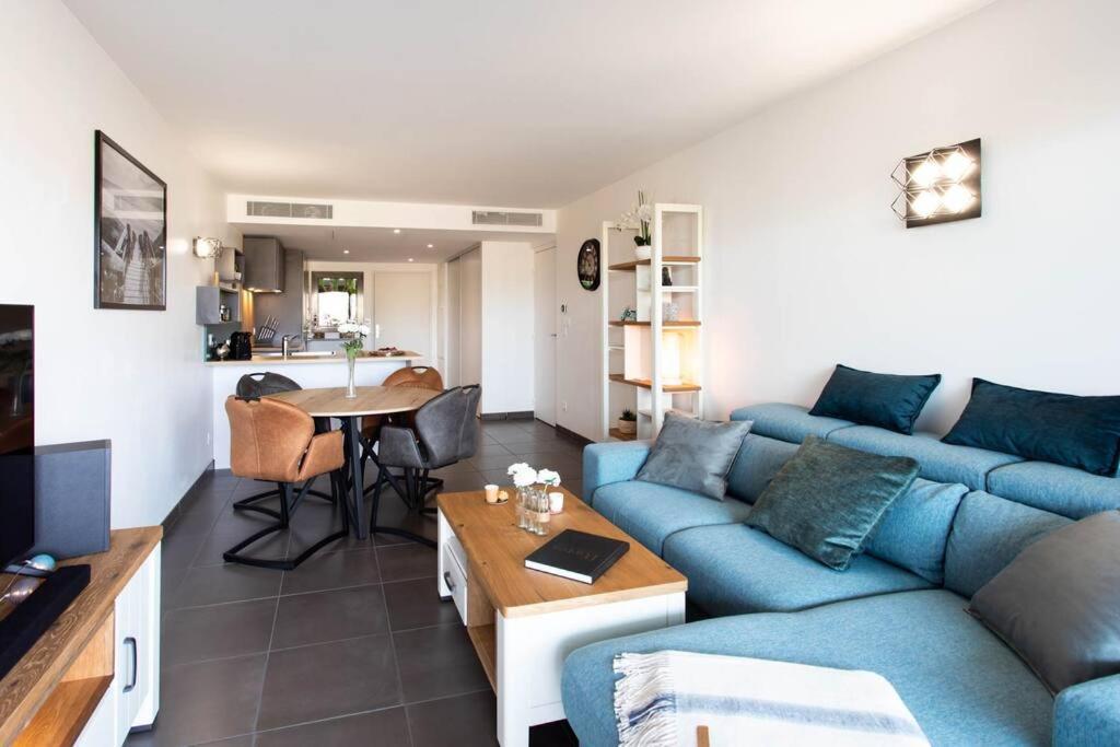A7- 2 Bdr Sea & Mountain View - Ac, Parking, Pool & Terrace Apartment Antibes Exterior photo